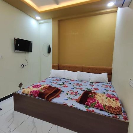 Hotel Chhavi Ujjain Ngoại thất bức ảnh