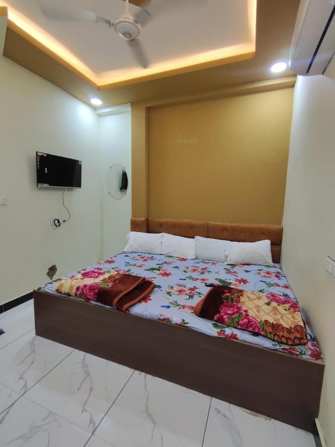 Hotel Chhavi Ujjain Ngoại thất bức ảnh